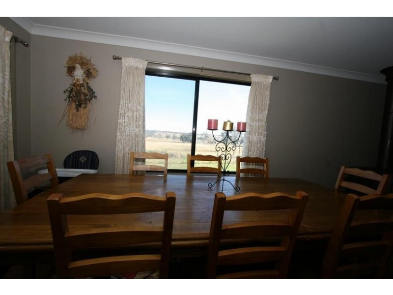 323 Garra Road, Molong NSW 2866