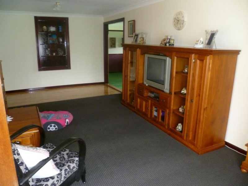 12 Tremaine Drive, Yeoval NSW 2868