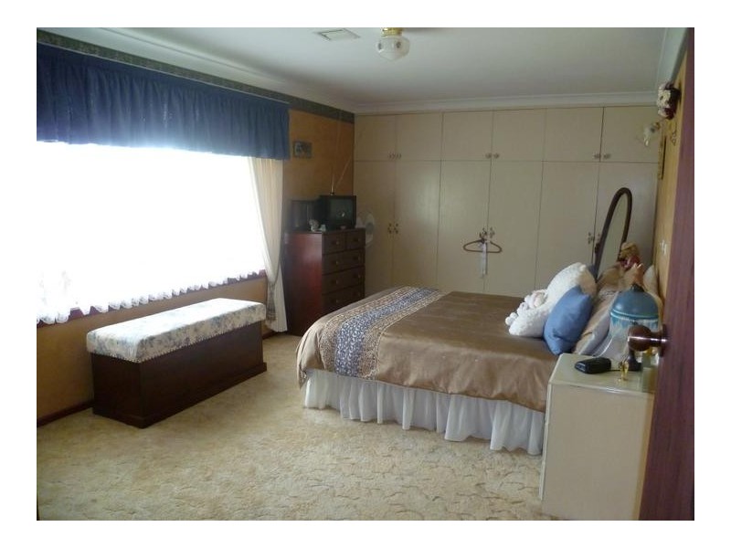 12 Tremaine Drive, Yeoval NSW 2868