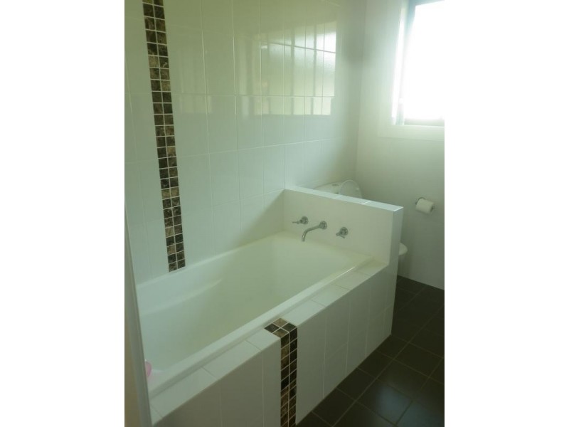 42 Park Street, Molong NSW 2866