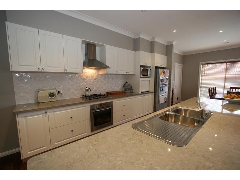 7 Fahy Crescent, Orange NSW 2800