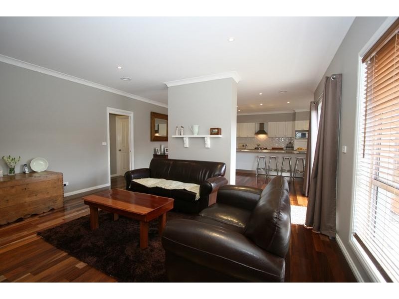 7 Fahy Crescent, Orange NSW 2800