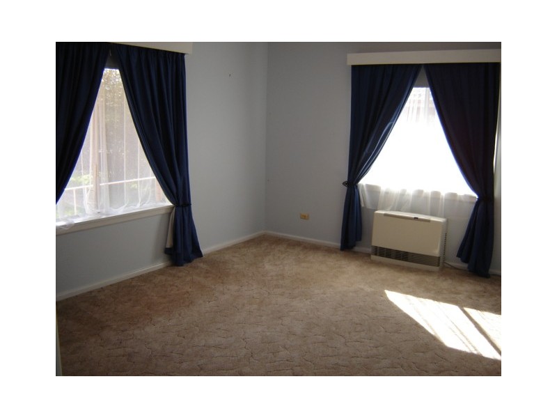 4 Gilchrist Street, Blayney NSW 2799