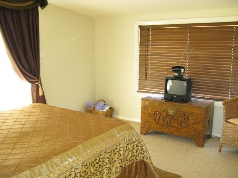 - Peabody Road, Molong NSW 2866
