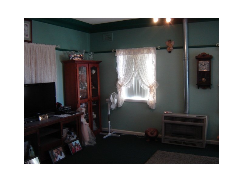 9 Gilchrist Street, Blayney NSW 2799
