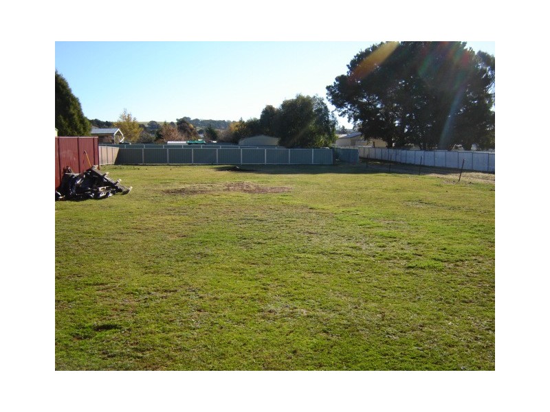 9 Gilchrist Street, Blayney NSW 2799