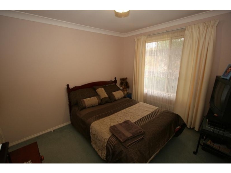 23 Pine Ridge Drive, Orange NSW 2800