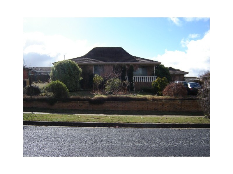 14 Torrens Street, Blayney NSW 2799