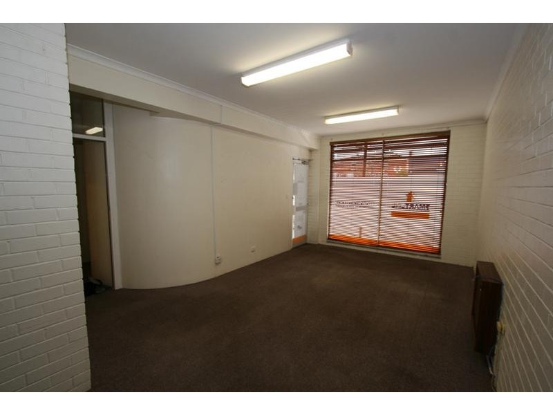 2/16 Sale Street, Orange NSW 2800