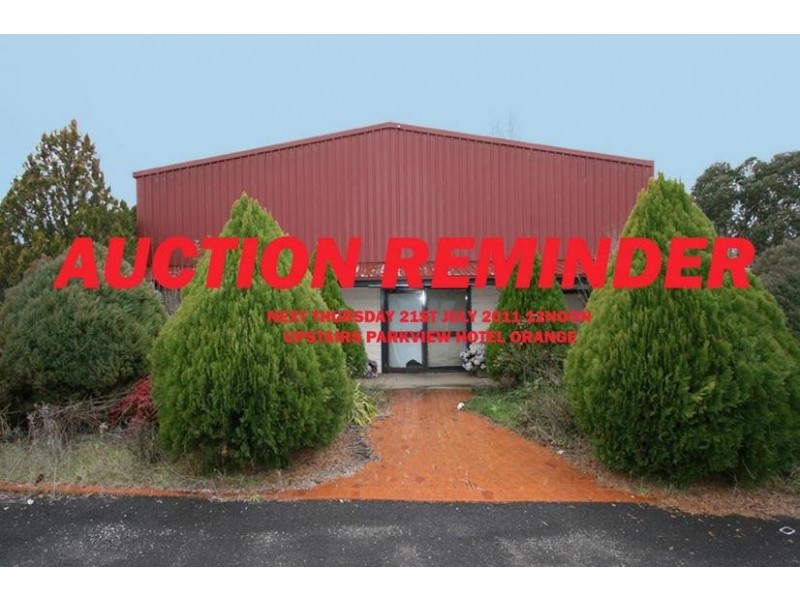 - Cnr Castle Street & Mitchell Highway, Molong NSW 2866