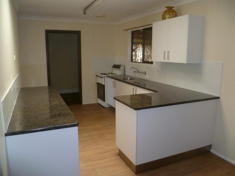 14 George Street, Molong NSW 2866