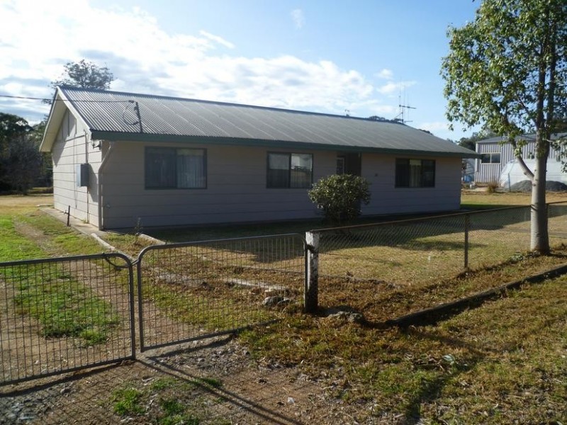 14 George Street, Molong NSW 2866