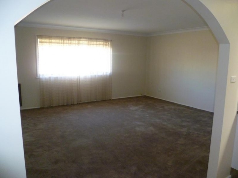 14 George Street, Molong NSW 2866