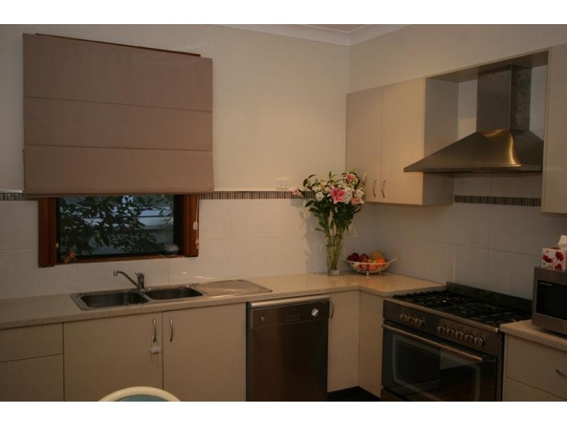 8 Clinton Street, Orange NSW 2800