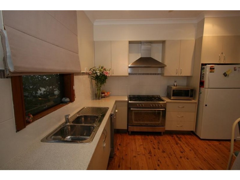 8 Clinton Street, Orange NSW 2800