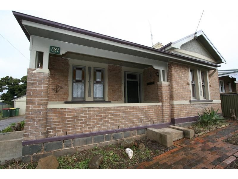 36 Caroline Street, Orange NSW 2800
