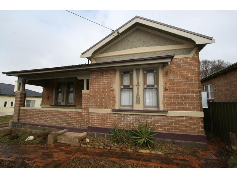 36 Caroline Street, Orange NSW 2800