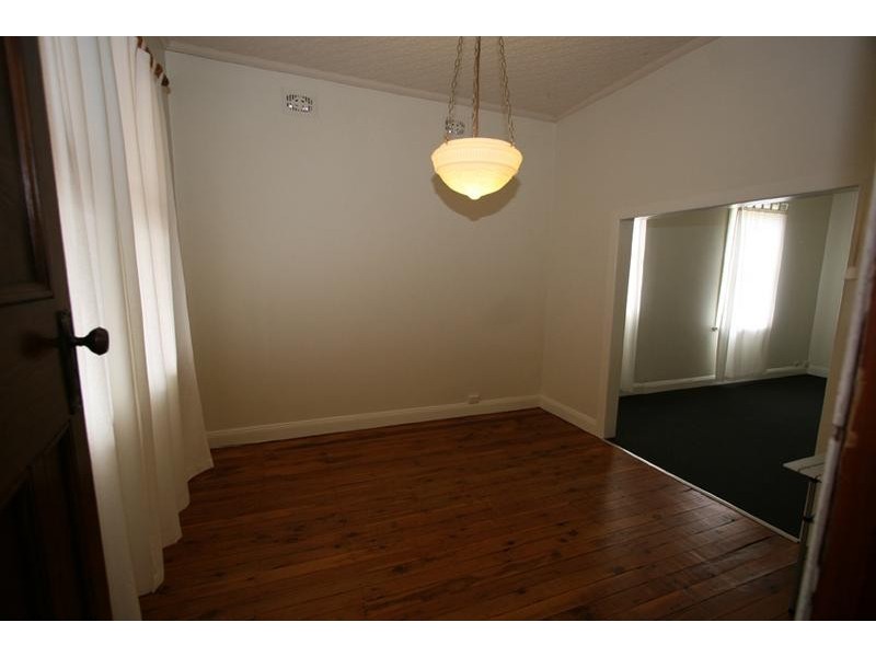 36 Caroline Street, Orange NSW 2800