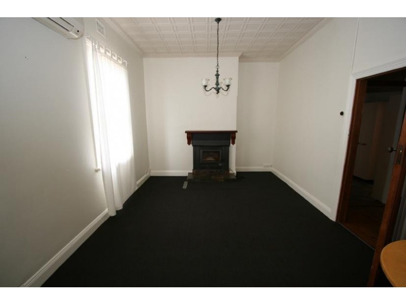 36 Caroline Street, Orange NSW 2800