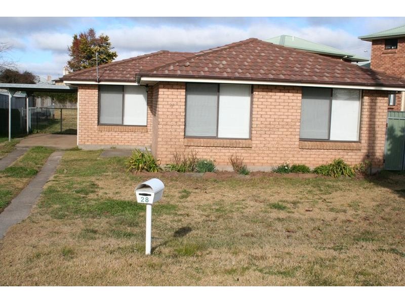 28 Endsleigh Avenue, Orange NSW 2800