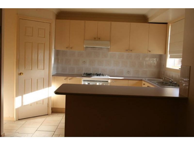 1a Coombes Place, Orange NSW 2800