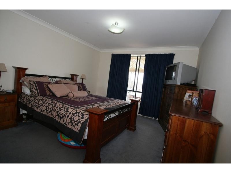 31 Quinlan Run, Orange NSW 2800