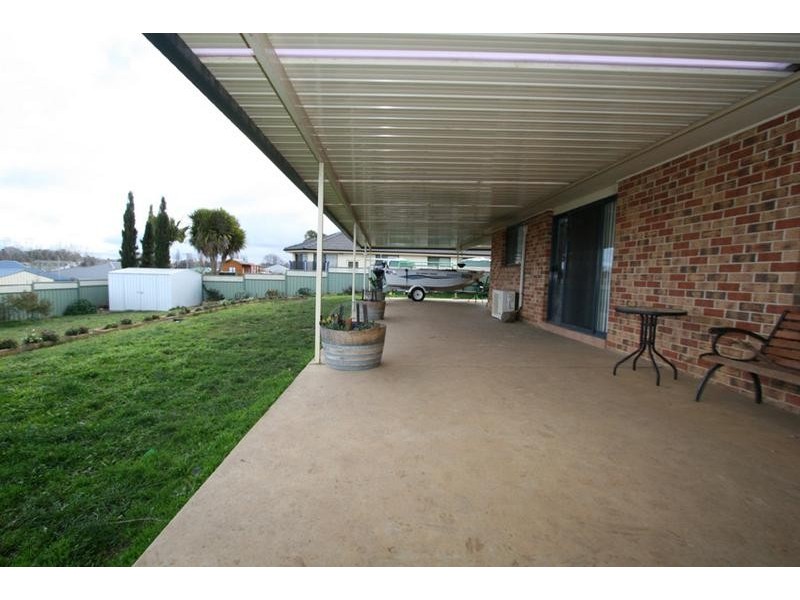 31 Quinlan Run, Orange NSW 2800