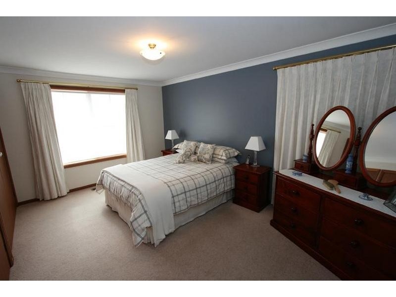 219 Hill Street, Orange NSW 2800