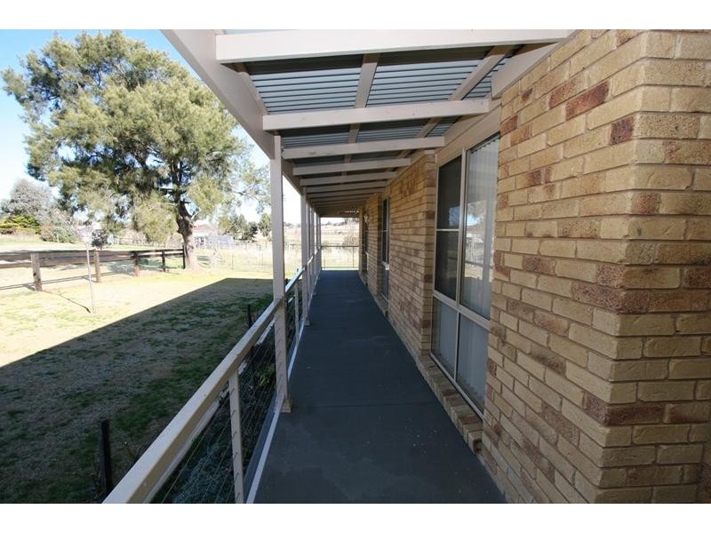 25 Stuart Street, Molong NSW 2866