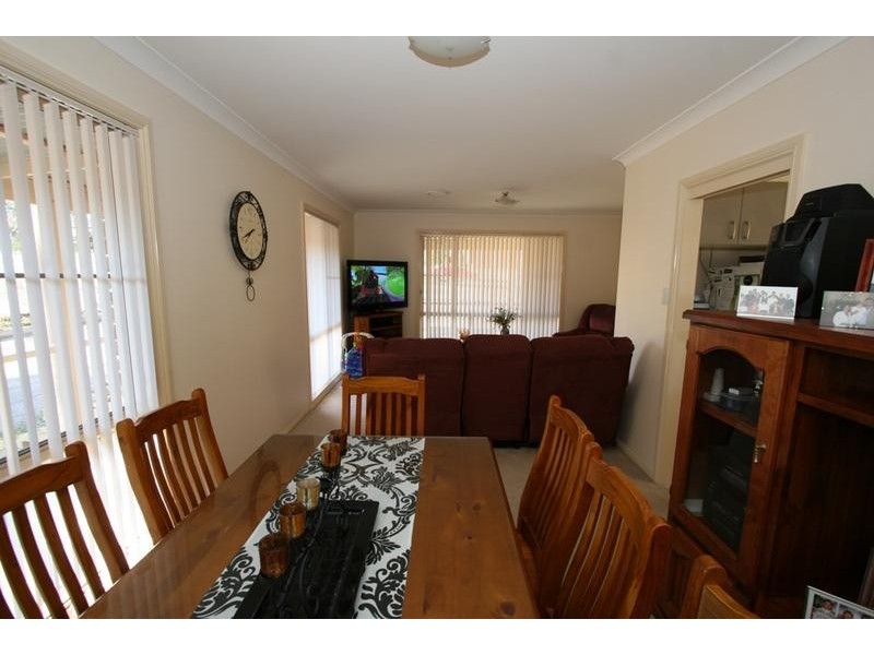 25 Stuart Street, Molong NSW 2866