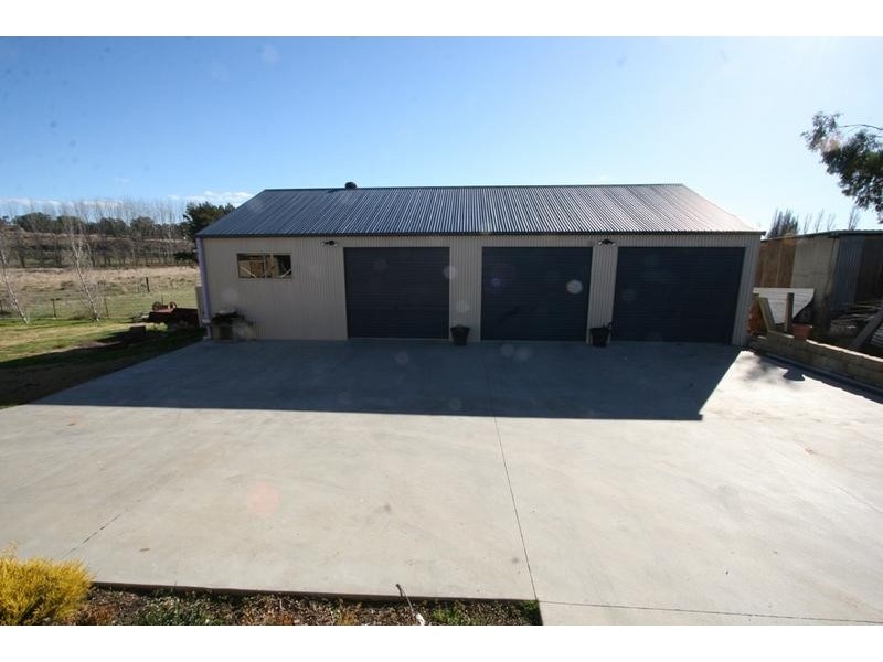 25 Stuart Street, Molong NSW 2866