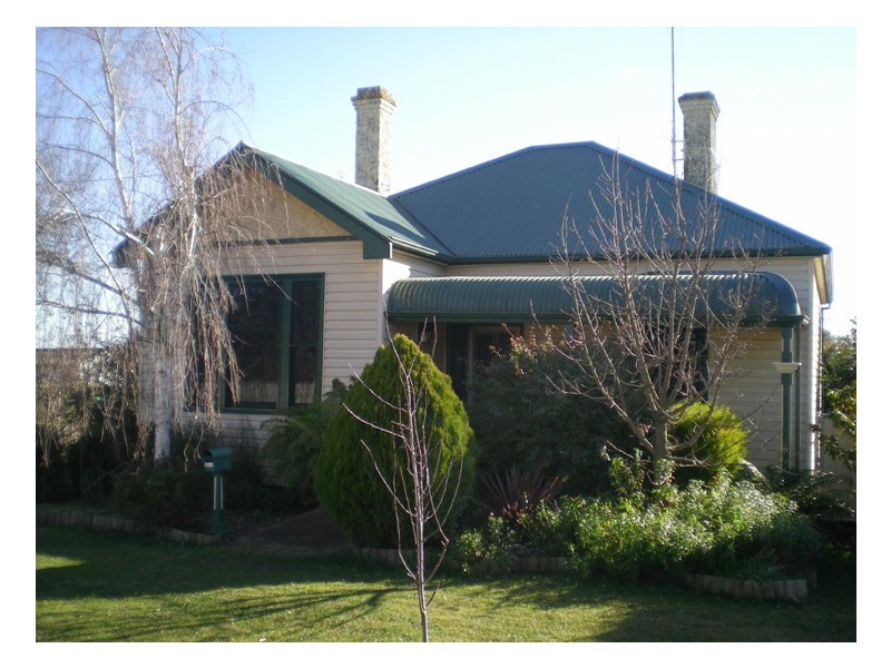 11 Crowson Street, Millthorpe NSW 2798