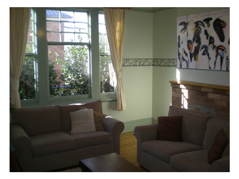 11 Crowson Street, Millthorpe NSW 2798