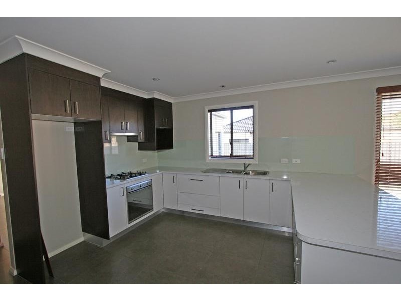 4 Ruby Street, Orange NSW 2800