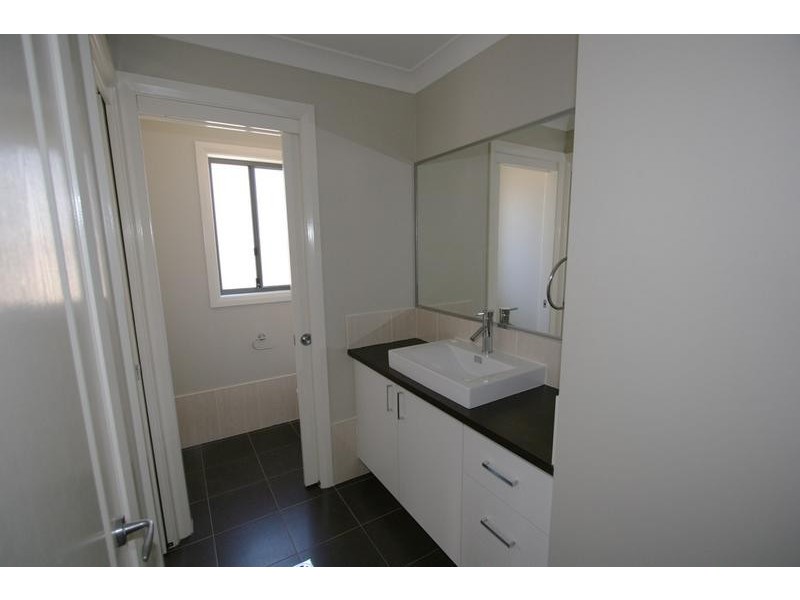 4 Ruby Street, Orange NSW 2800