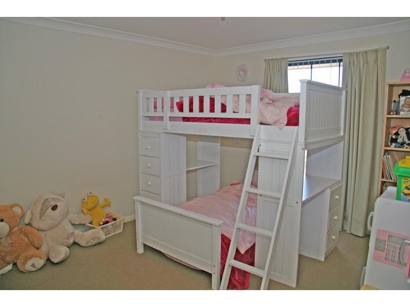 100 King Street, Molong NSW 2866