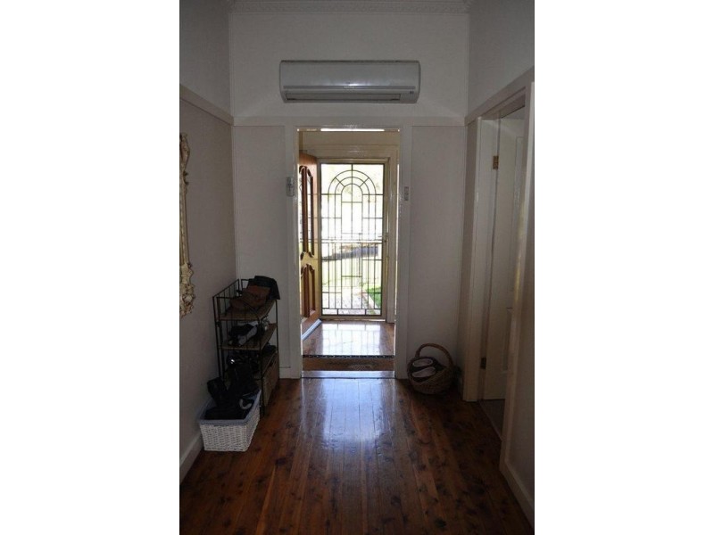 31 Wellington Street, Molong NSW 2866
