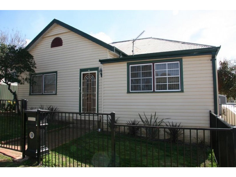 31 Wellington Street, Molong NSW 2866