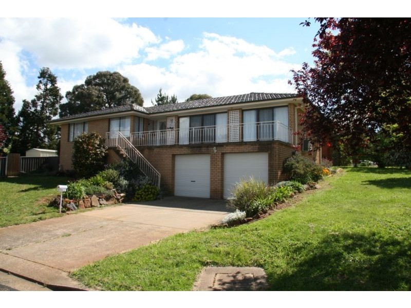 19 Maple Avenue, Orange NSW 2800
