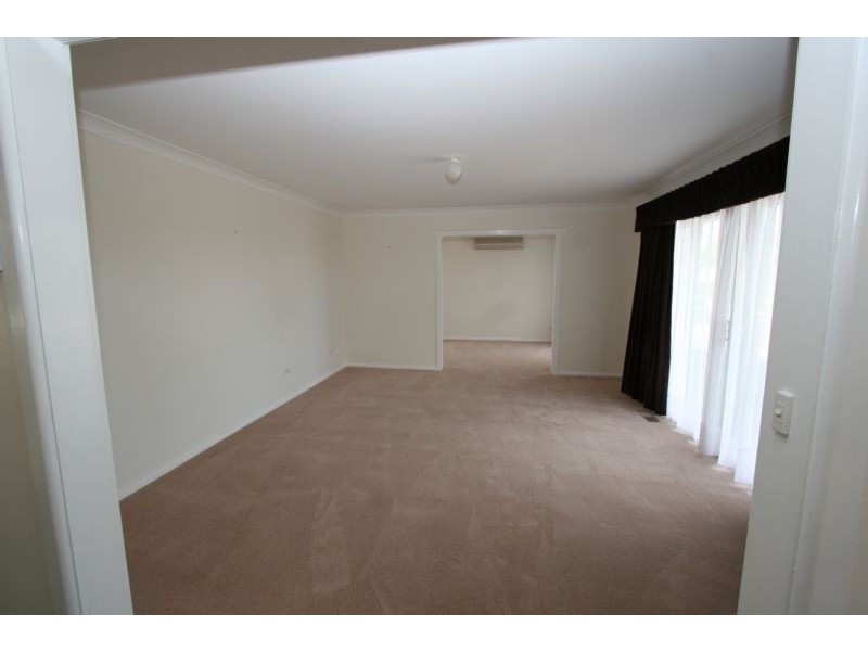 19 Maple Avenue, Orange NSW 2800