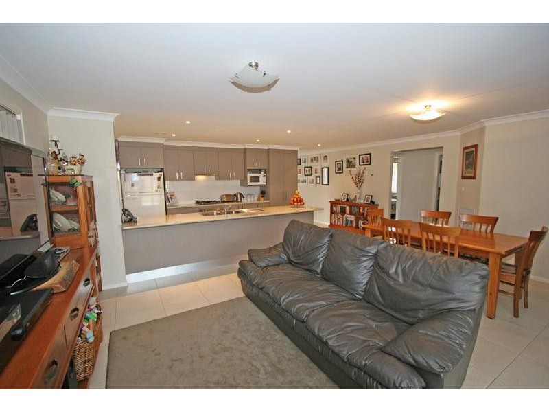 21 Moonstone Drive, Orange NSW 2800