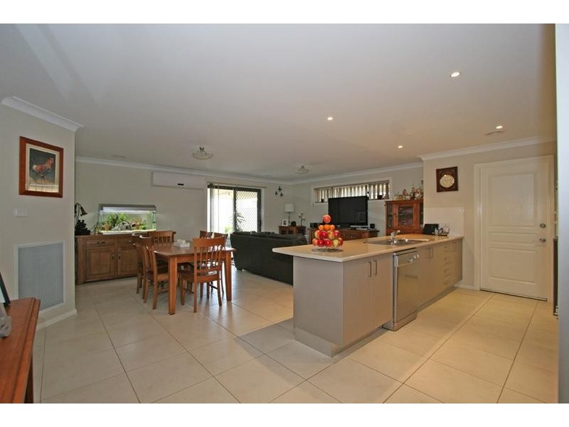 21 Moonstone Drive, Orange NSW 2800