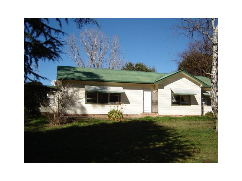 90 Sunset Hills Road, Neville NSW 2799