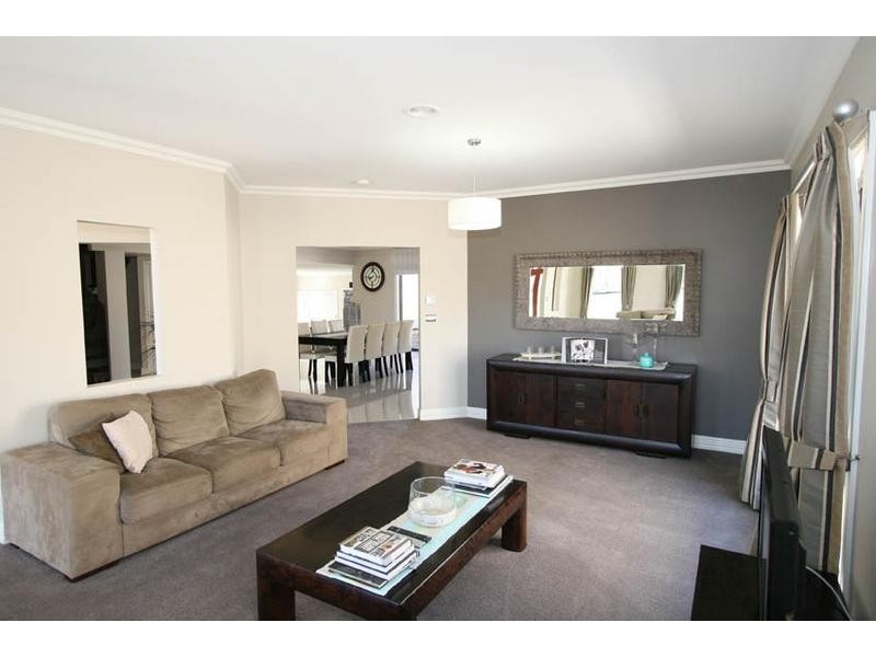 3 Claremont Way, Orange NSW 2800