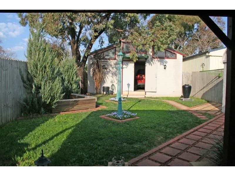 20 Autumn Street, Orange NSW 2800