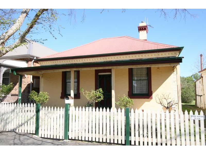 406 Summer Street, Orange NSW 2800