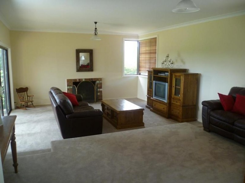 15 Lee Street, Molong NSW 2866