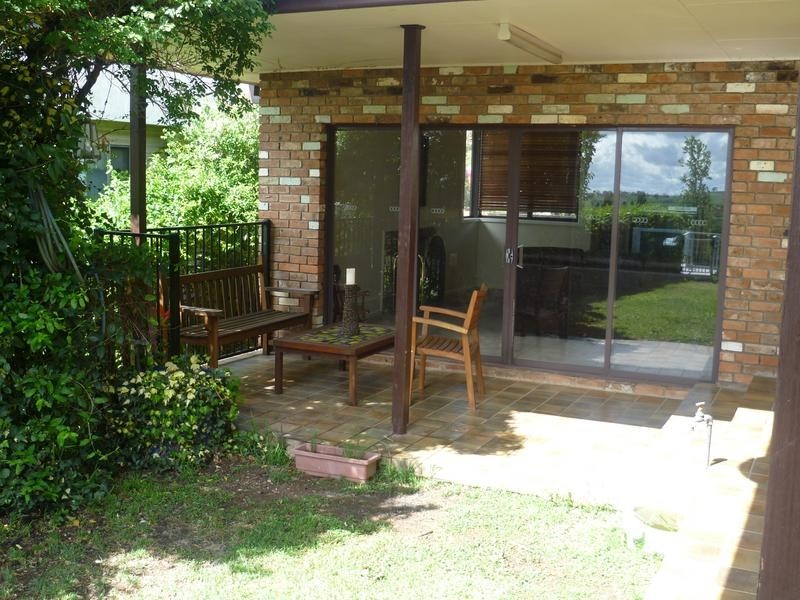 15 Lee Street, Molong NSW 2866