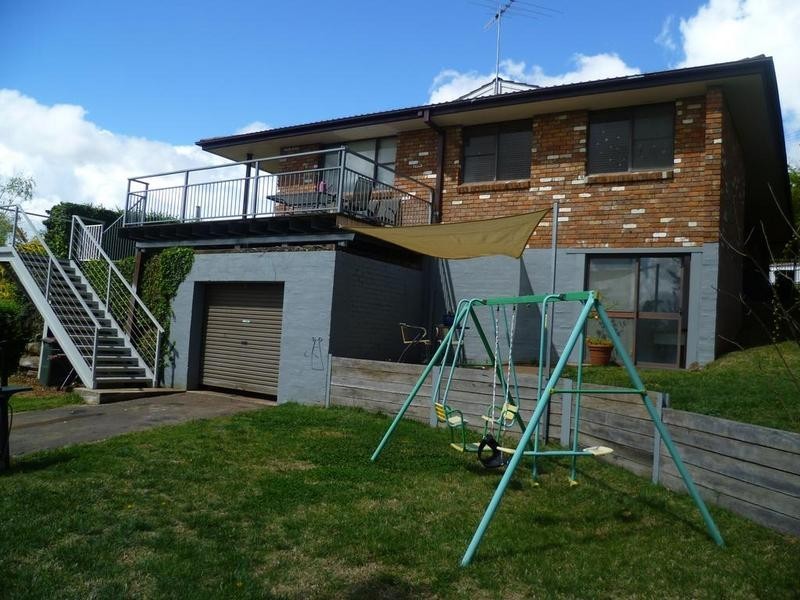 15 Lee Street, Molong NSW 2866