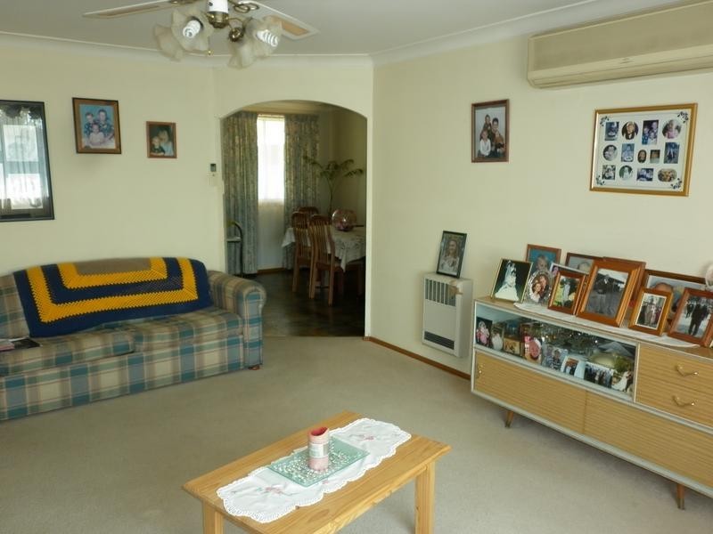 12 Riddell Street, Molong NSW 2866
